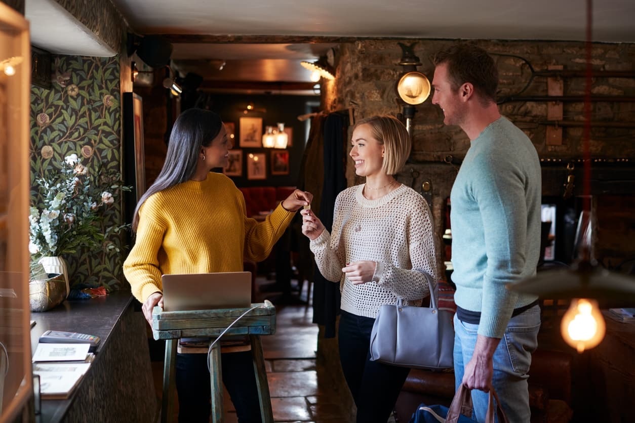 b&b guests checking in