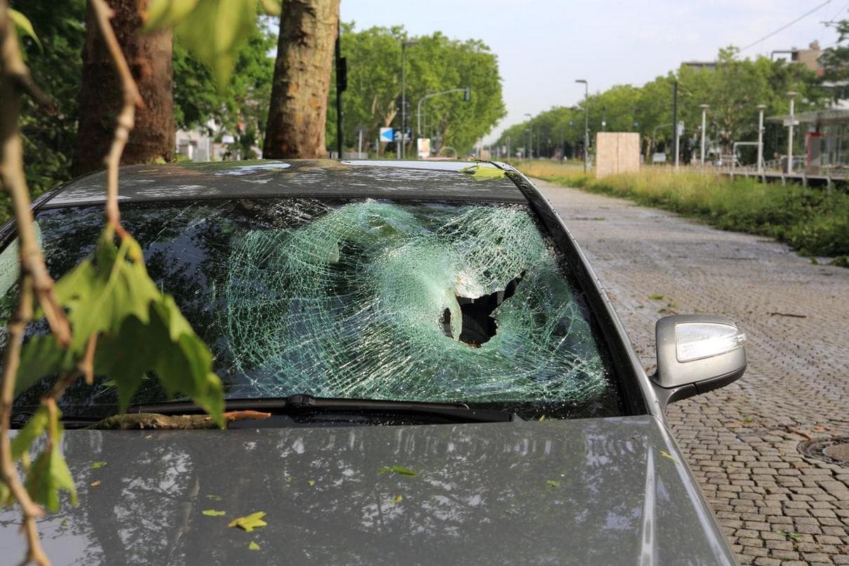 windshield in car broken